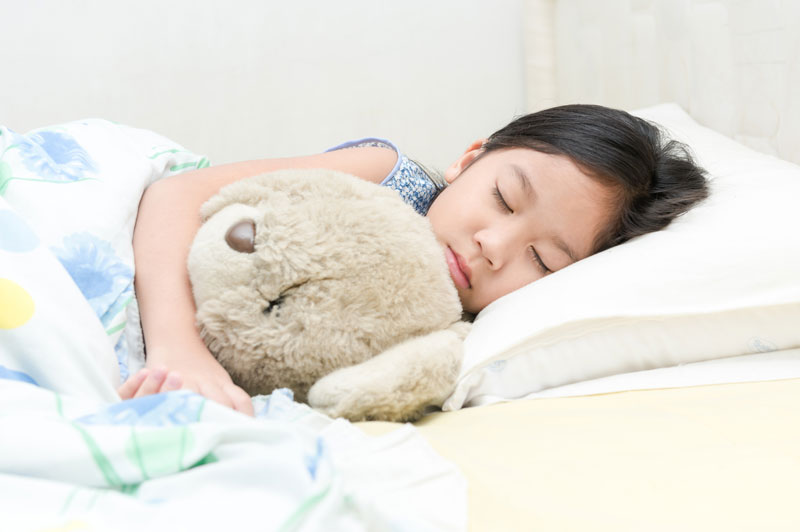 Ini Yang Harus Dilakukan Supaya Anak Bisa Tidur Nyenyak