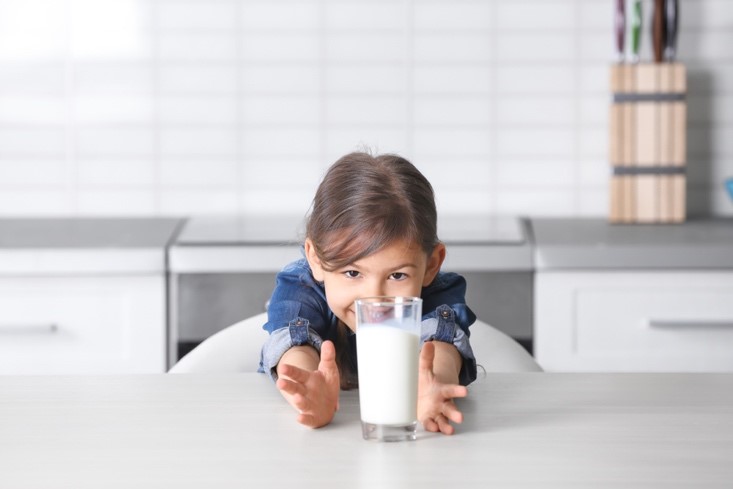 4 Pertimbangan Memilih Susu Anak