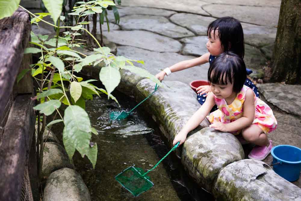 Bebaskan Bereksplorasi, Salah Satu Tips Agar Anak Cerdas