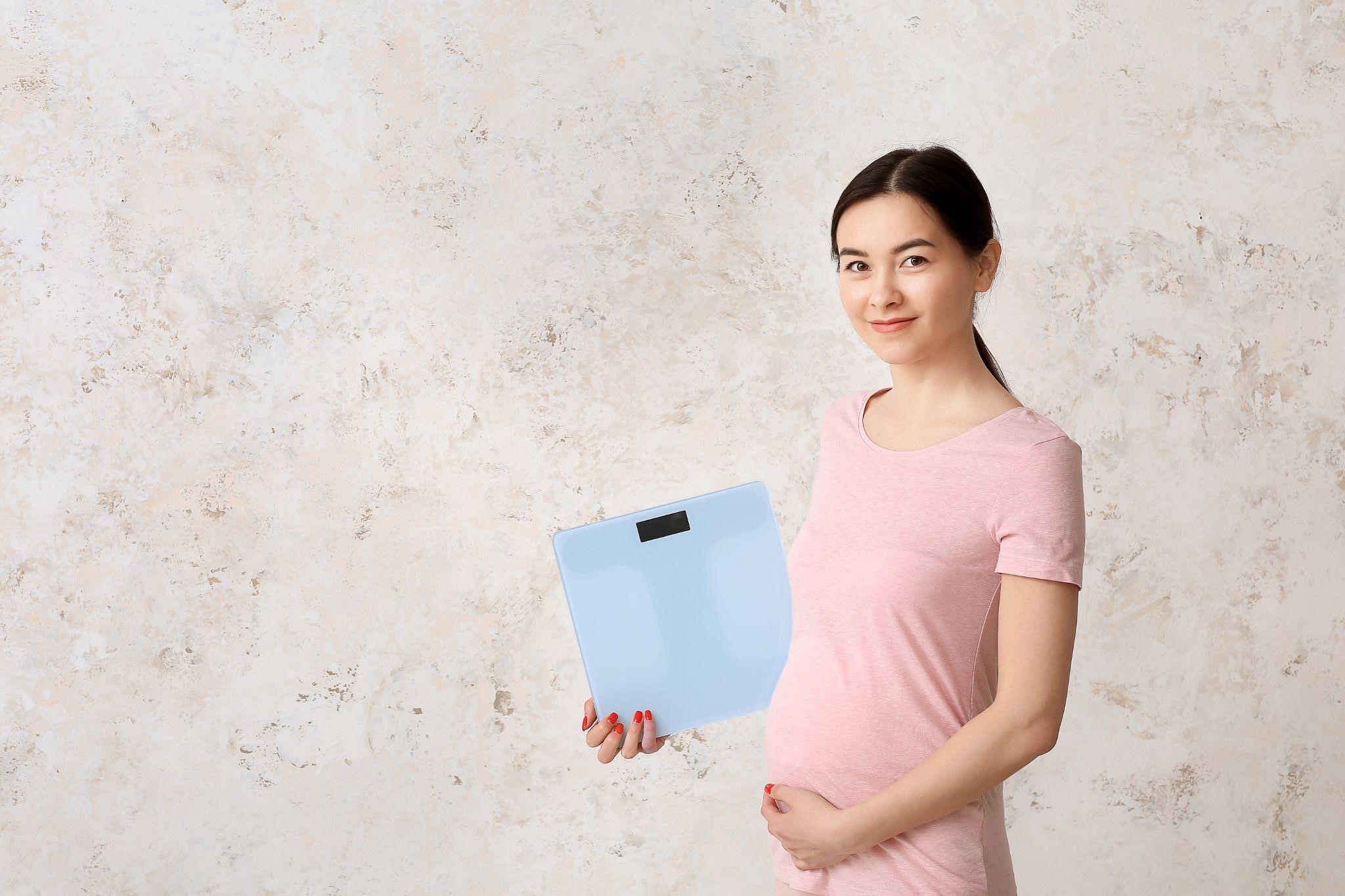 Berat Badan Bunda Malah Turun di Trimester Pertama, Apakah Nutrisi Ibu Hamil Tercukupi?