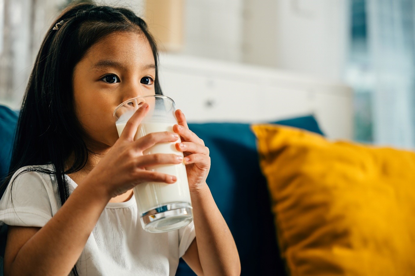 Kapan Waktu Terbaik Minum Susu untuk Si Kecil?