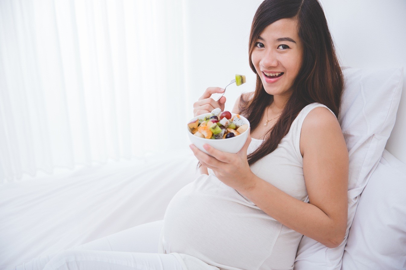 Perhatikan Nutrisi Ibu Hamil Hindari Makan Ini