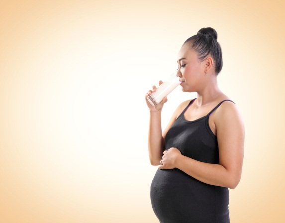 Tingkatkan Kekebalan Tubuh Saat Hamil dengan Susu Terbaik untuk Ibu hamil