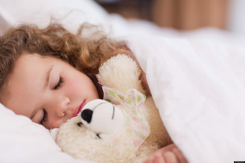 Latih Anak Berani Tidur Sendiri